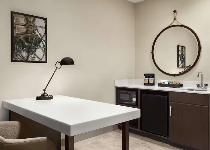 Hotel Embassy By Hilton 4*